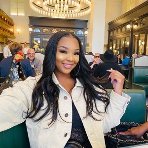 Meet your Posher, Imani